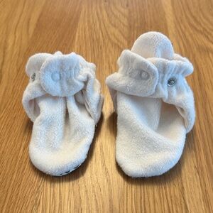 Zutano Cream Baby Booties 18M
